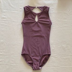 Great condition purple keyhole Elevé